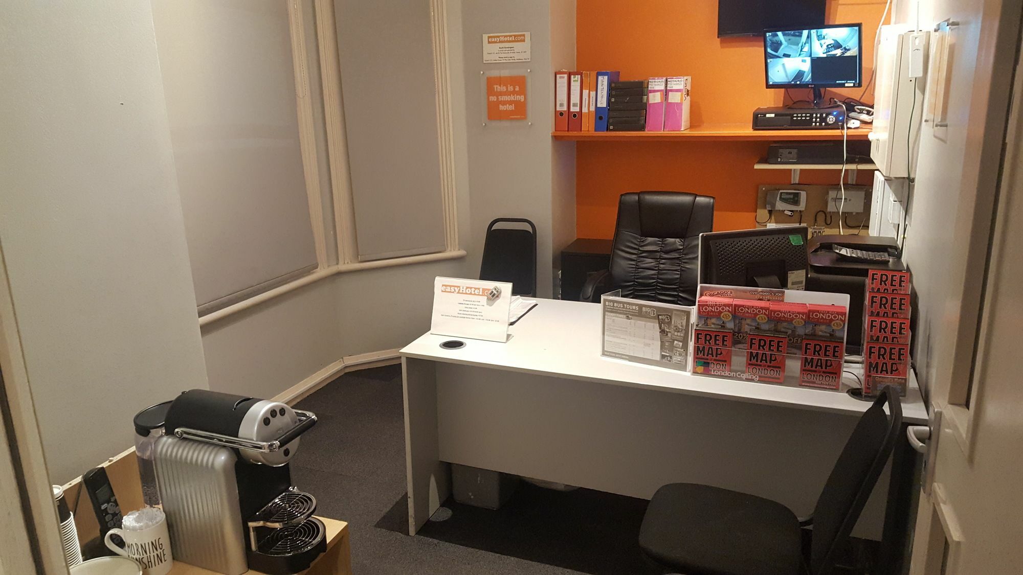 南肯辛顿便捷酒店 伦敦 外观 照片